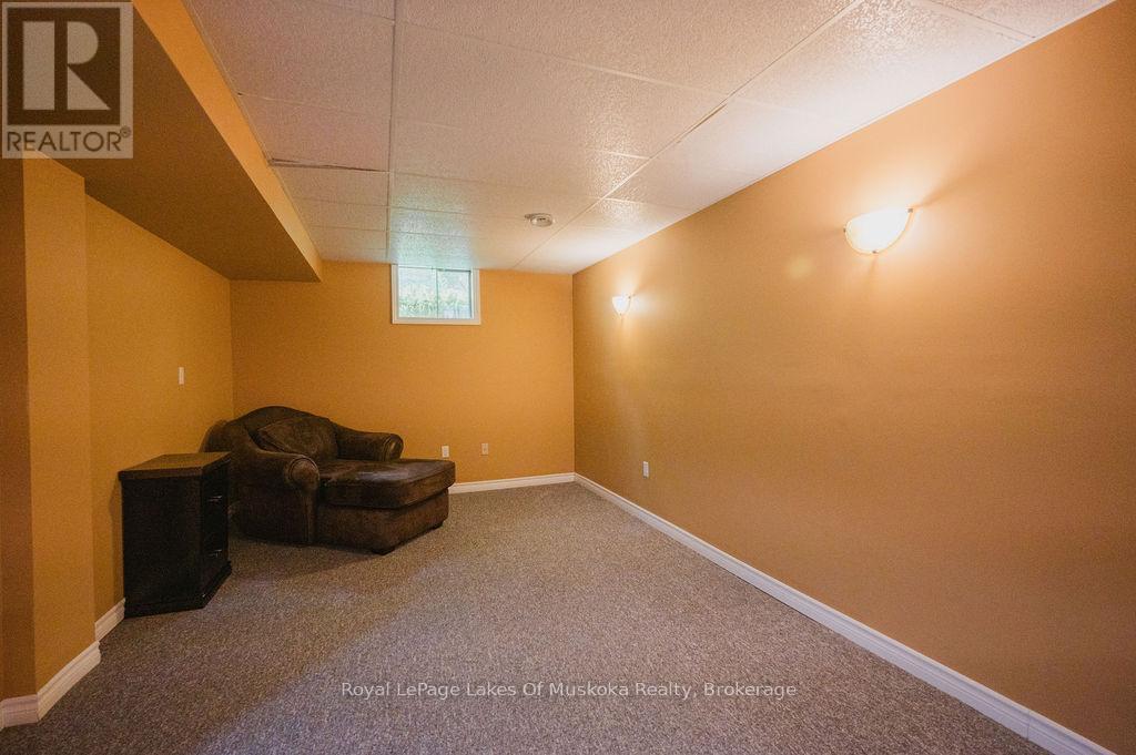 












12 MURRAY STREET

,
Sundridge,




Ontario
P0A1Z0

