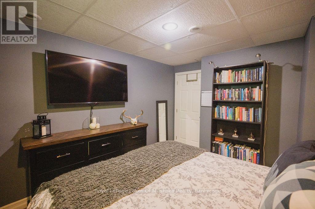 












12 MURRAY STREET

,
Sundridge,




Ontario
P0A1Z0

