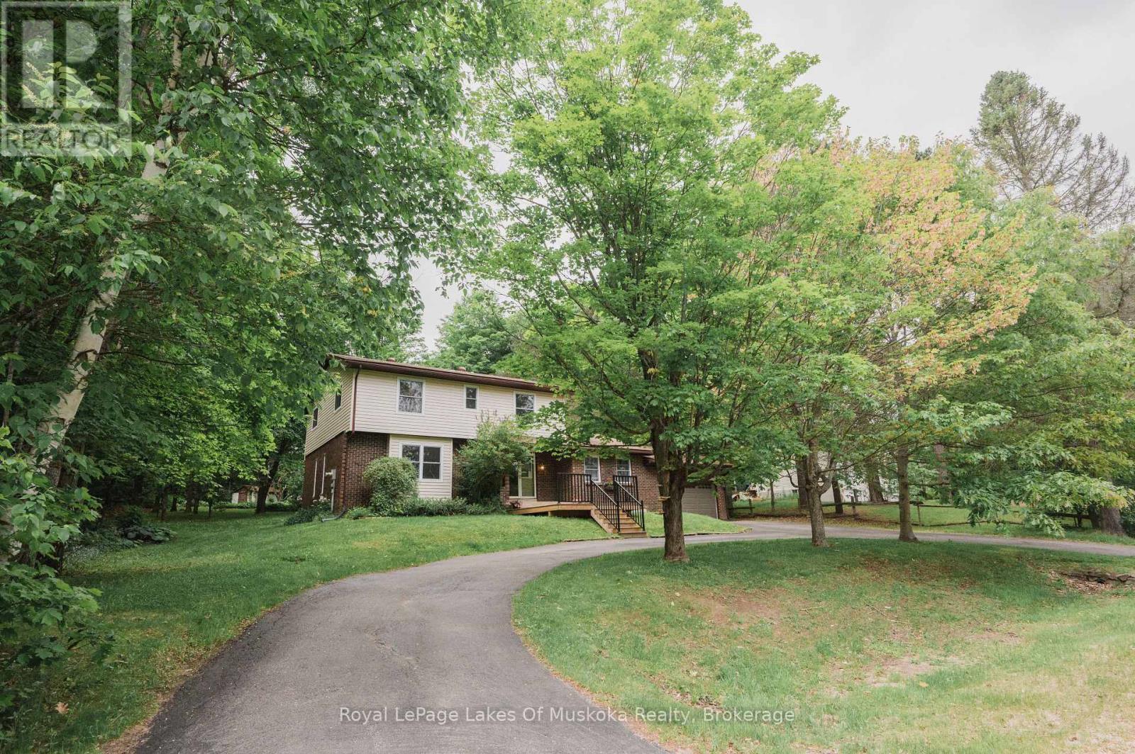 












12 MURRAY STREET

,
Sundridge,




Ontario
P0A1Z0

