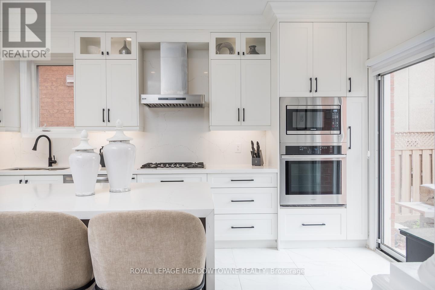 












1297 ROPER DRIVE

,
Milton,




Ontario
L9T6E5


