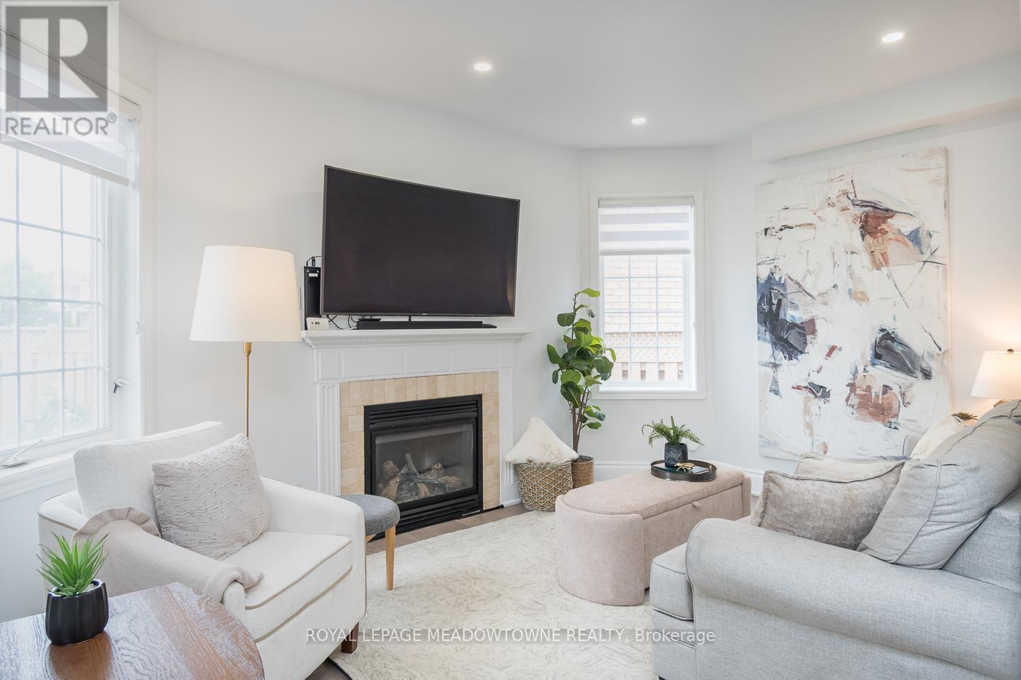 












1297 ROPER DRIVE

,
Milton,




Ontario
L9T6E5

