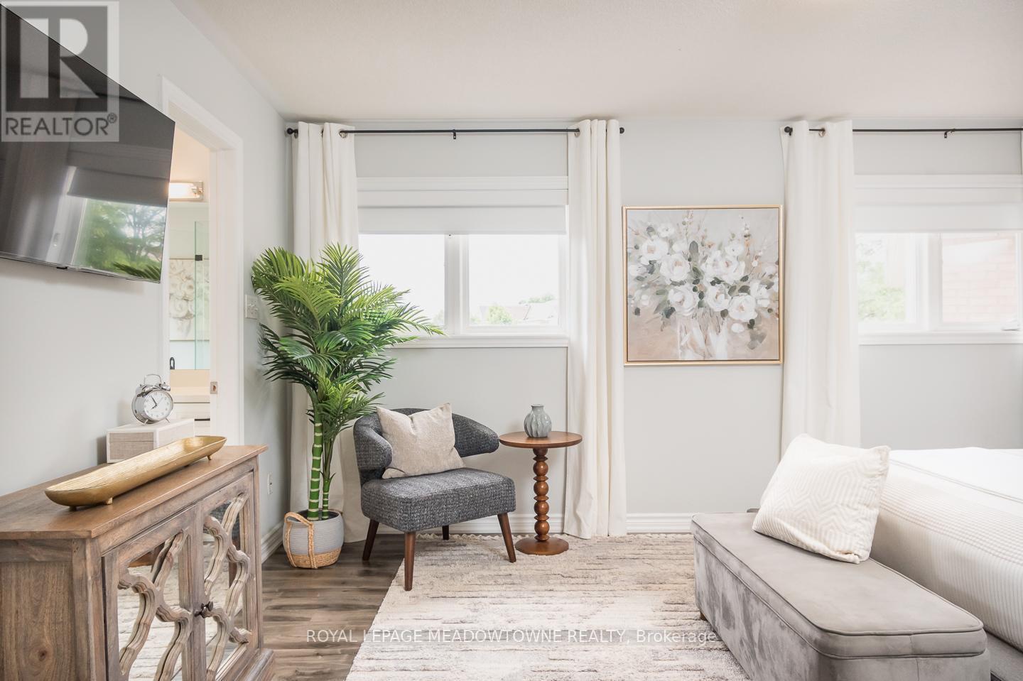 












1297 ROPER DRIVE

,
Milton,




Ontario
L9T6E5

