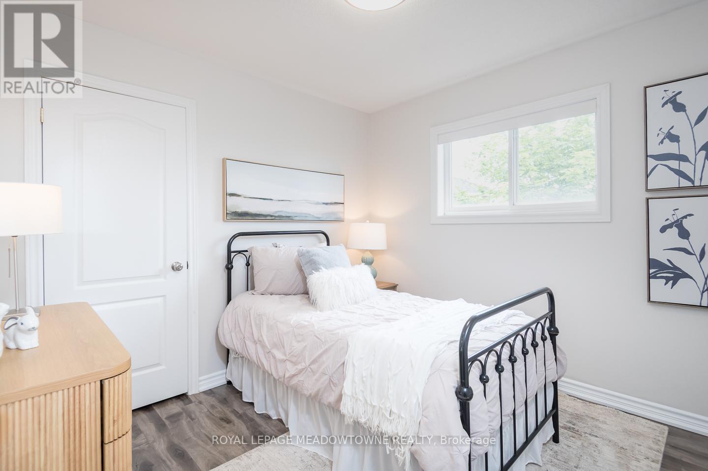 












1297 ROPER DRIVE

,
Milton,




Ontario
L9T6E5


