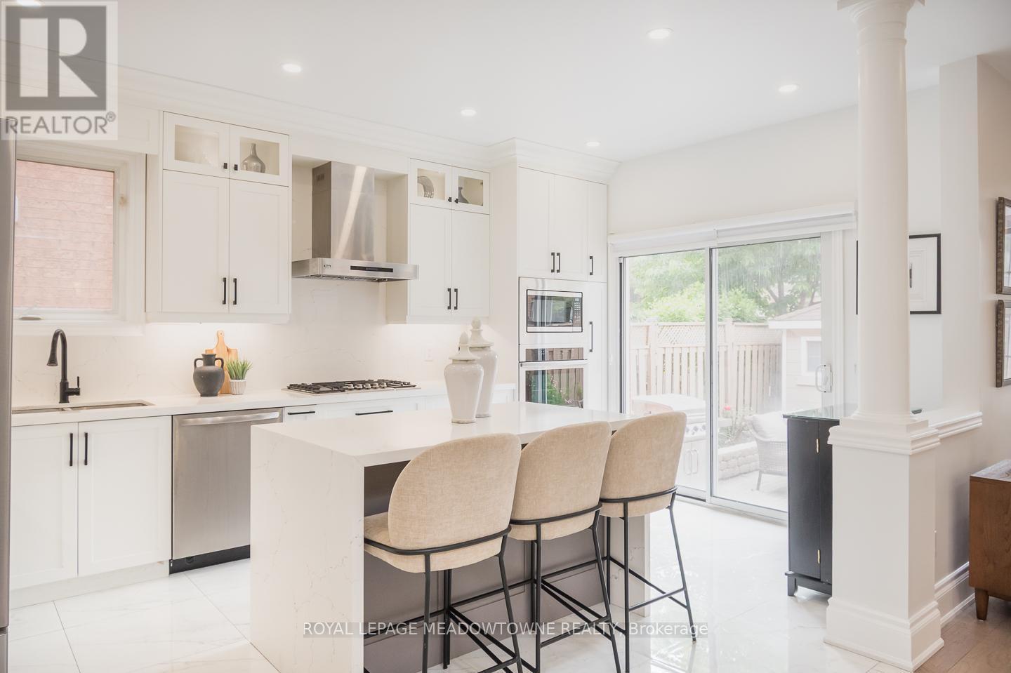 












1297 ROPER DRIVE

,
Milton,




Ontario
L9T6E5

