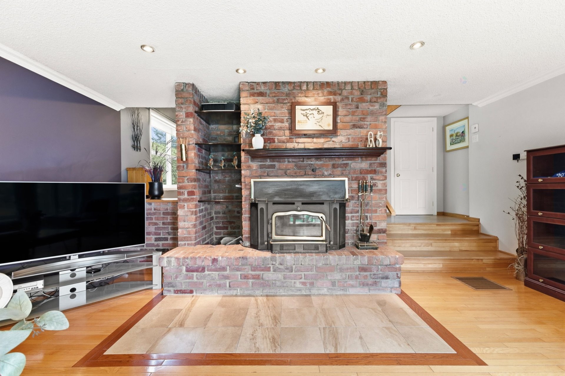 









46


Ch. de la Pépinière

,
Val-des-Monts,




QC
J8N5C4

