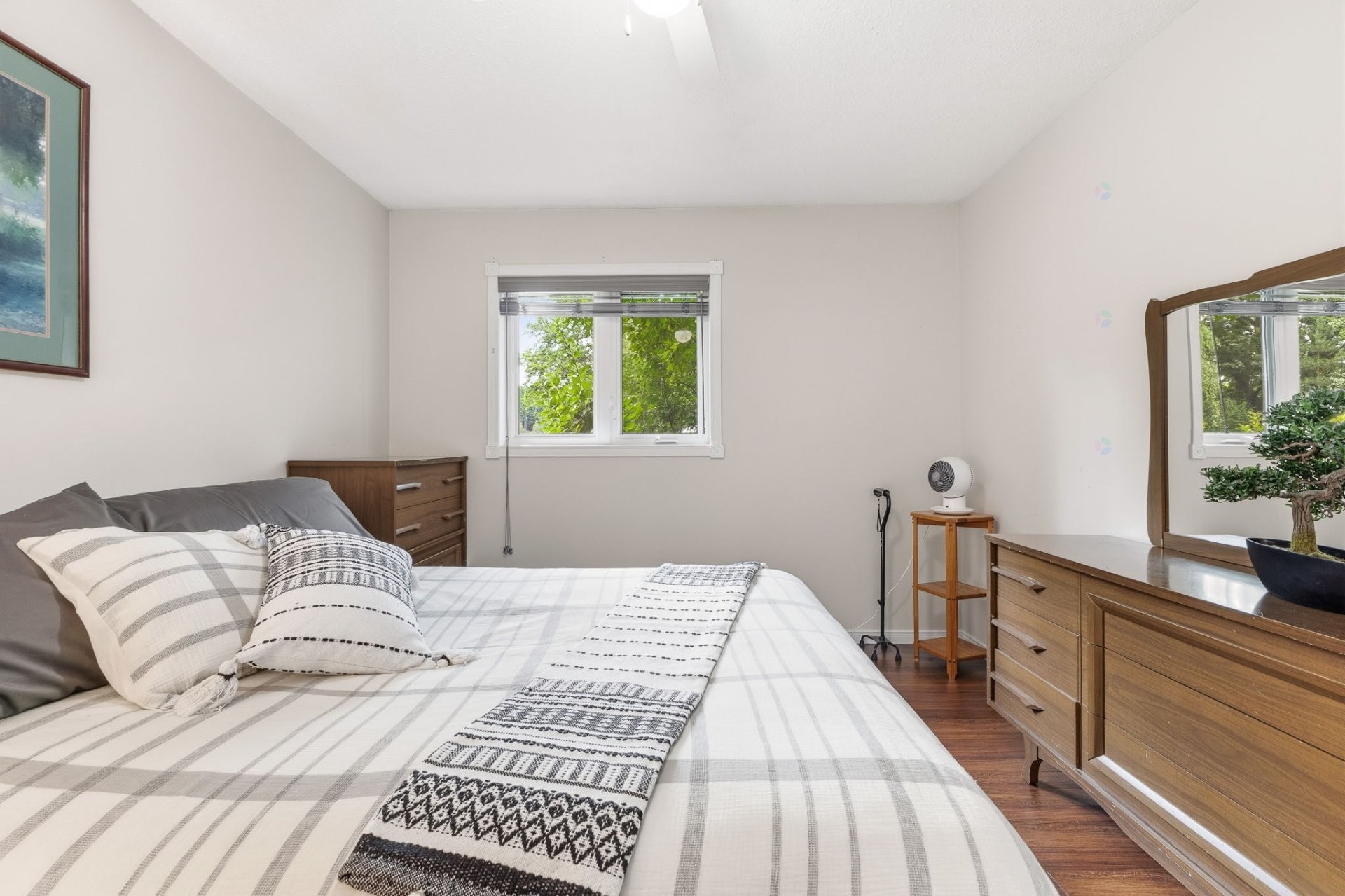 









46


Ch. de la Pépinière

,
Val-des-Monts,




QC
J8N5C4

