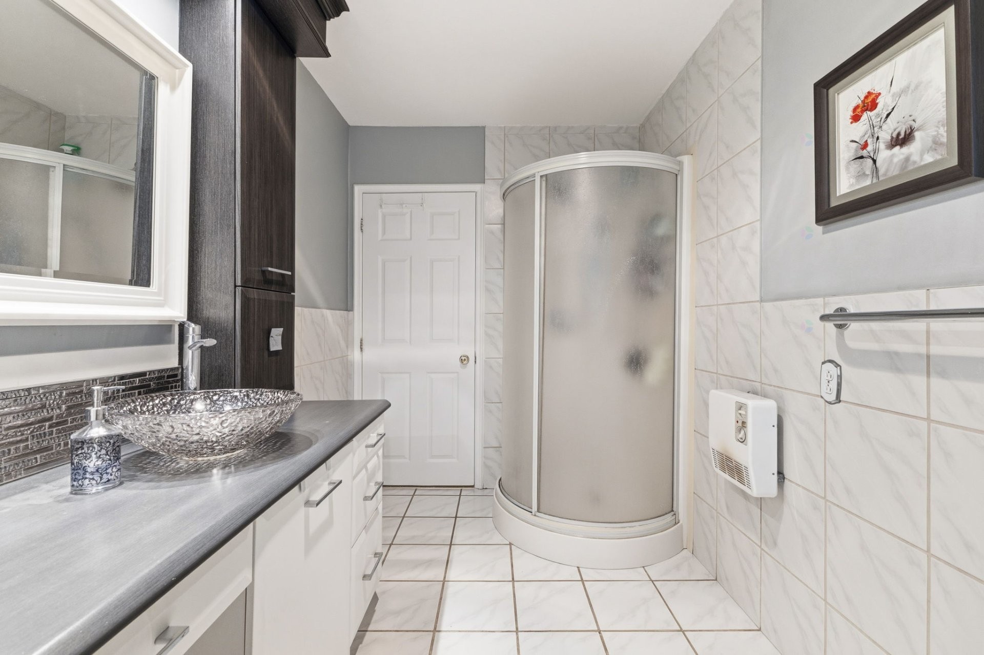 









46


Ch. de la Pépinière

,
Val-des-Monts,




QC
J8N5C4

