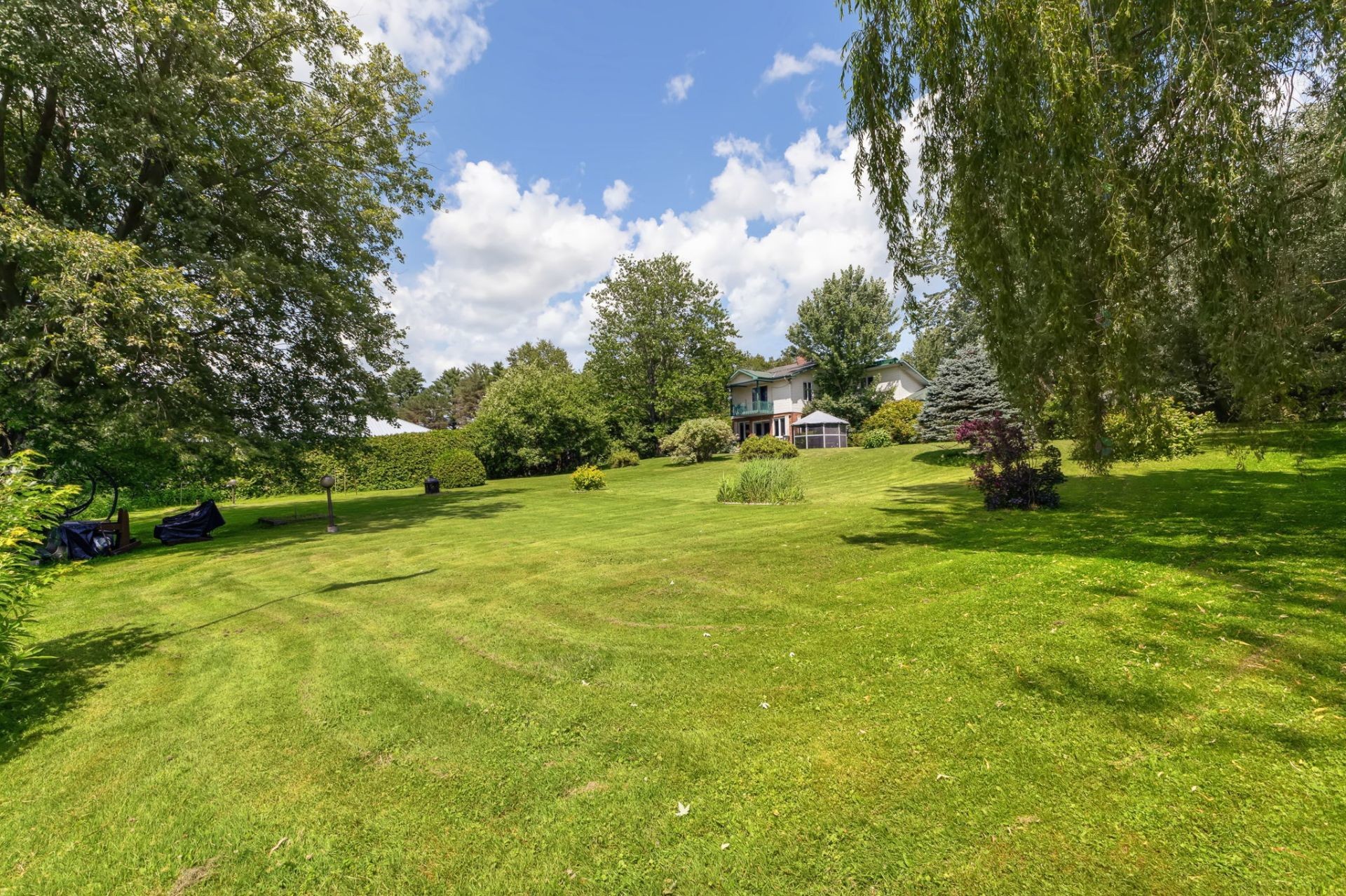 









46


Ch. de la Pépinière

,
Val-des-Monts,




QC
J8N5C4


