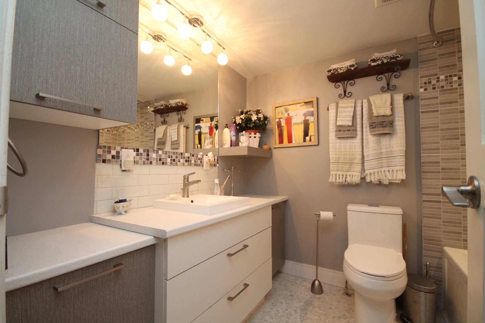 









90


Crois. Elgin

, 202,
Beaconsfield,




QC
H9W5Z7

