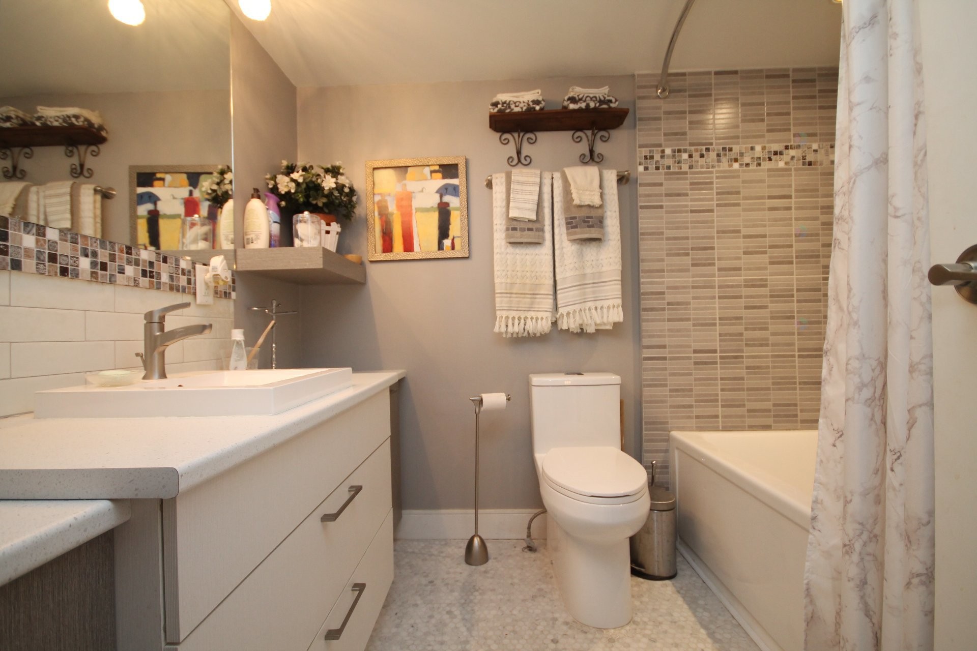 









90


Crois. Elgin

, 202,
Beaconsfield,




QC
H9W5Z7

