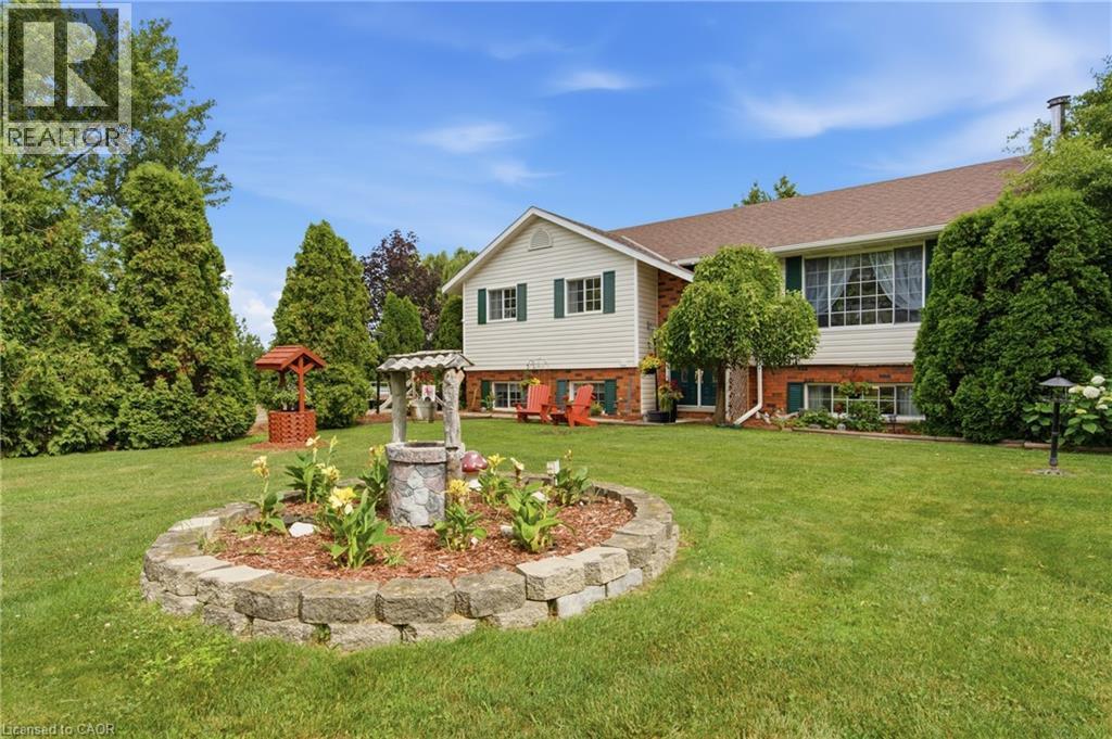 












7332 CANBOROUGH Road

,
Dunnville,




Ontario
N1A2W1

