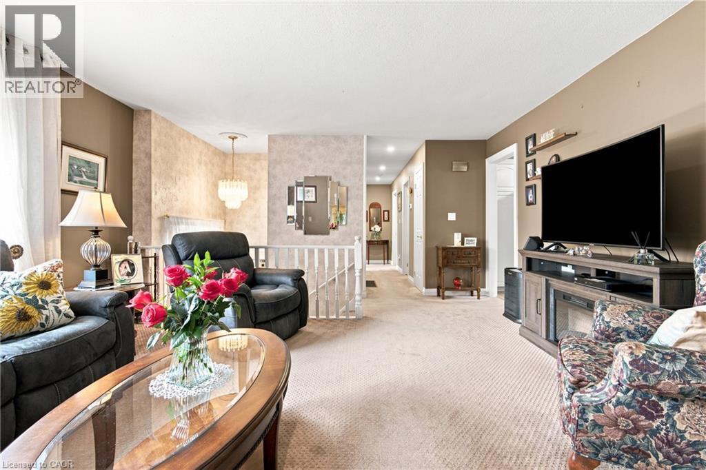 












7332 CANBOROUGH Road

,
Dunnville,




Ontario
N1A2W1

