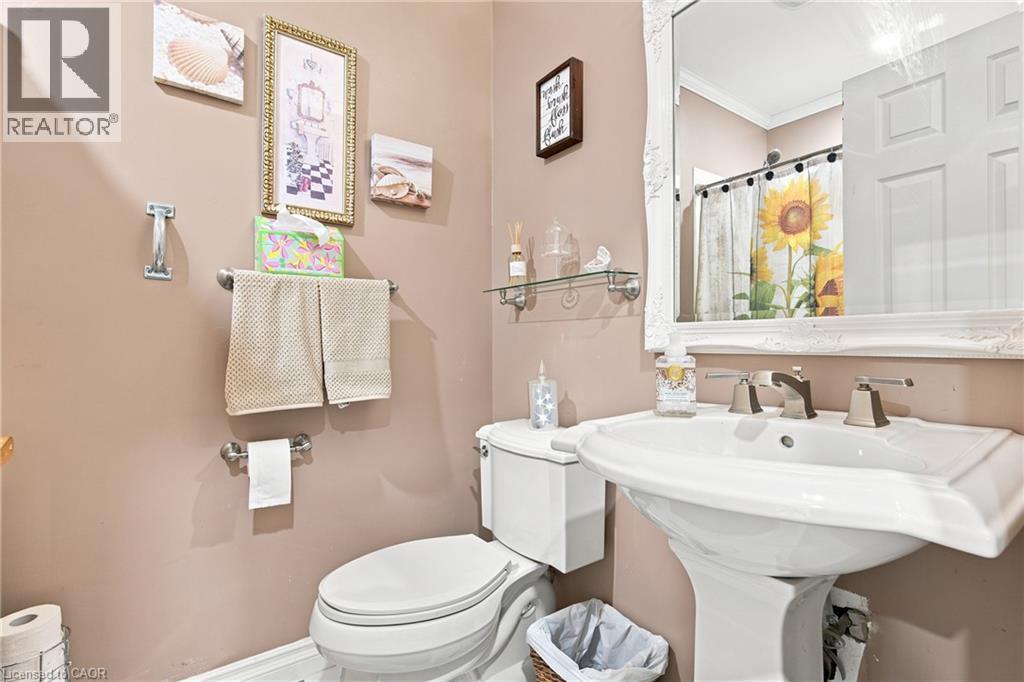 












7332 CANBOROUGH Road

,
Dunnville,




Ontario
N1A2W1

