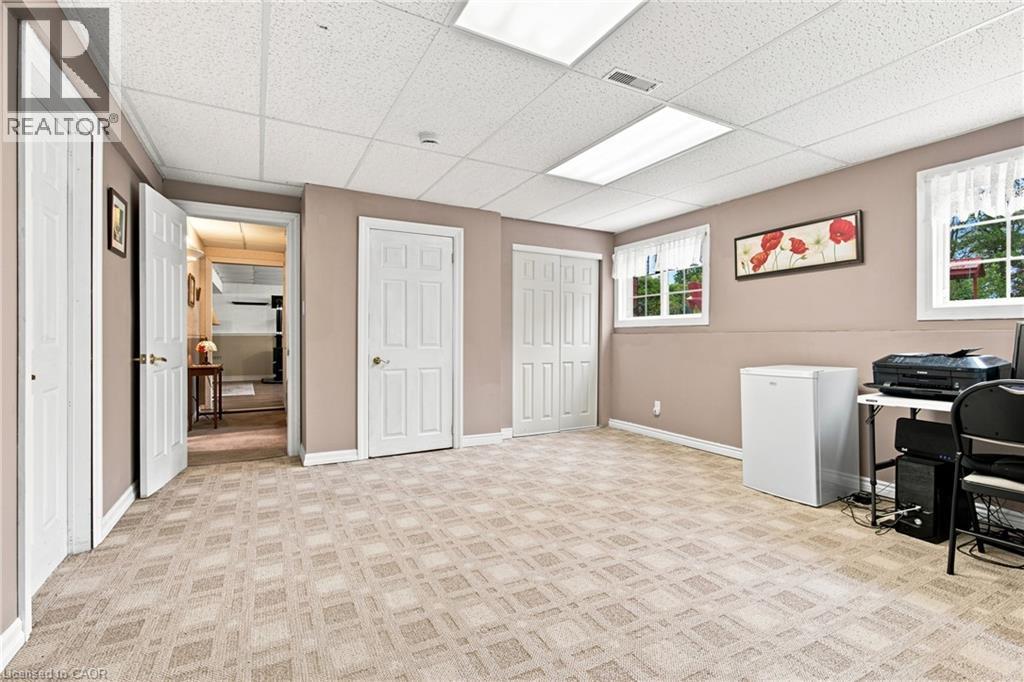 












7332 CANBOROUGH Road

,
Dunnville,




Ontario
N1A2W1


