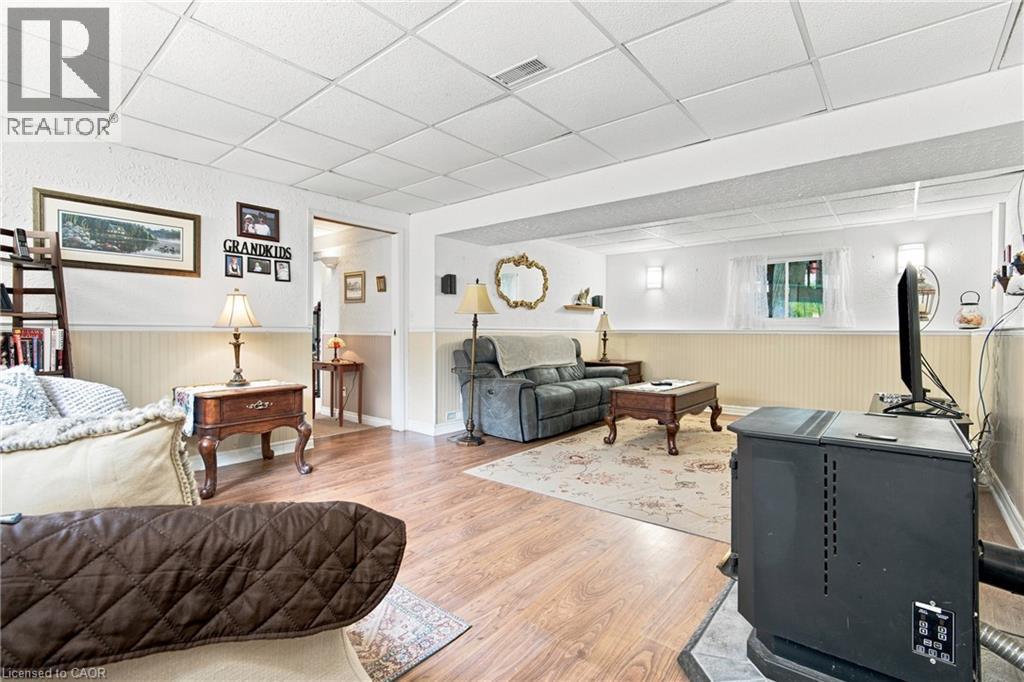 












7332 CANBOROUGH Road

,
Dunnville,




Ontario
N1A2W1

