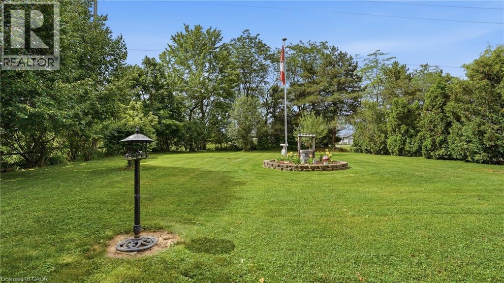 












7332 CANBOROUGH Road

,
Dunnville,




Ontario
N1A2W1


