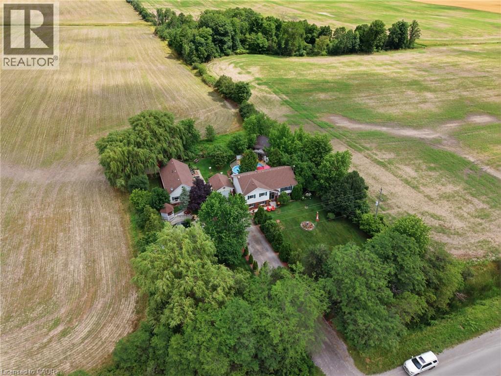 












7332 CANBOROUGH Road

,
Dunnville,




Ontario
N1A2W1

