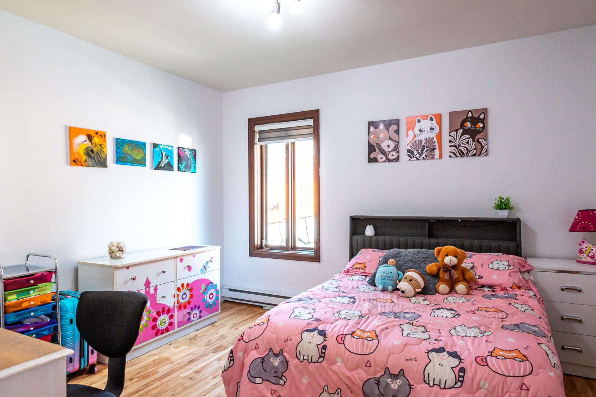 









1091


10e Avenue

,
Shawinigan,




QC
G9T1T6

