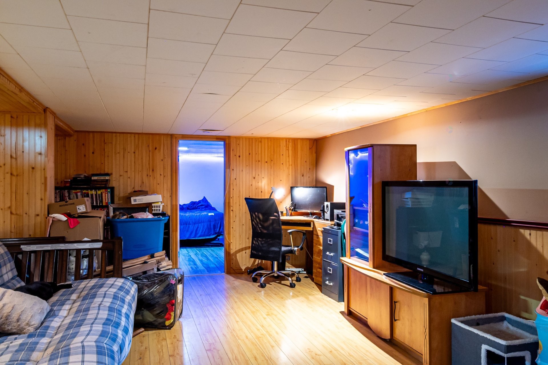 









1091


10e Avenue

,
Shawinigan,




QC
G9T1T6

