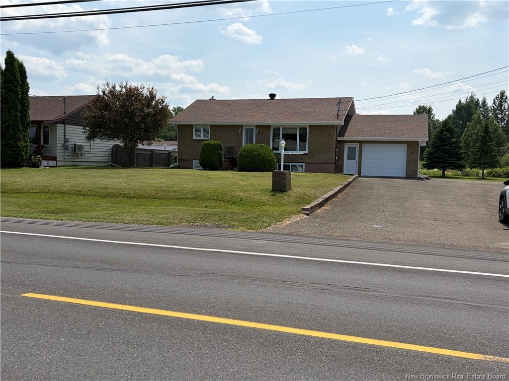 









464


Chaleur

,
Charlo,




NB
E8E 2G4

