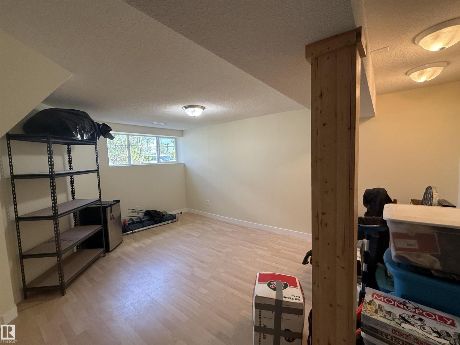 












25 Heatherglen CR

,
Spruce Grove,




Alberta
T7X3X4

