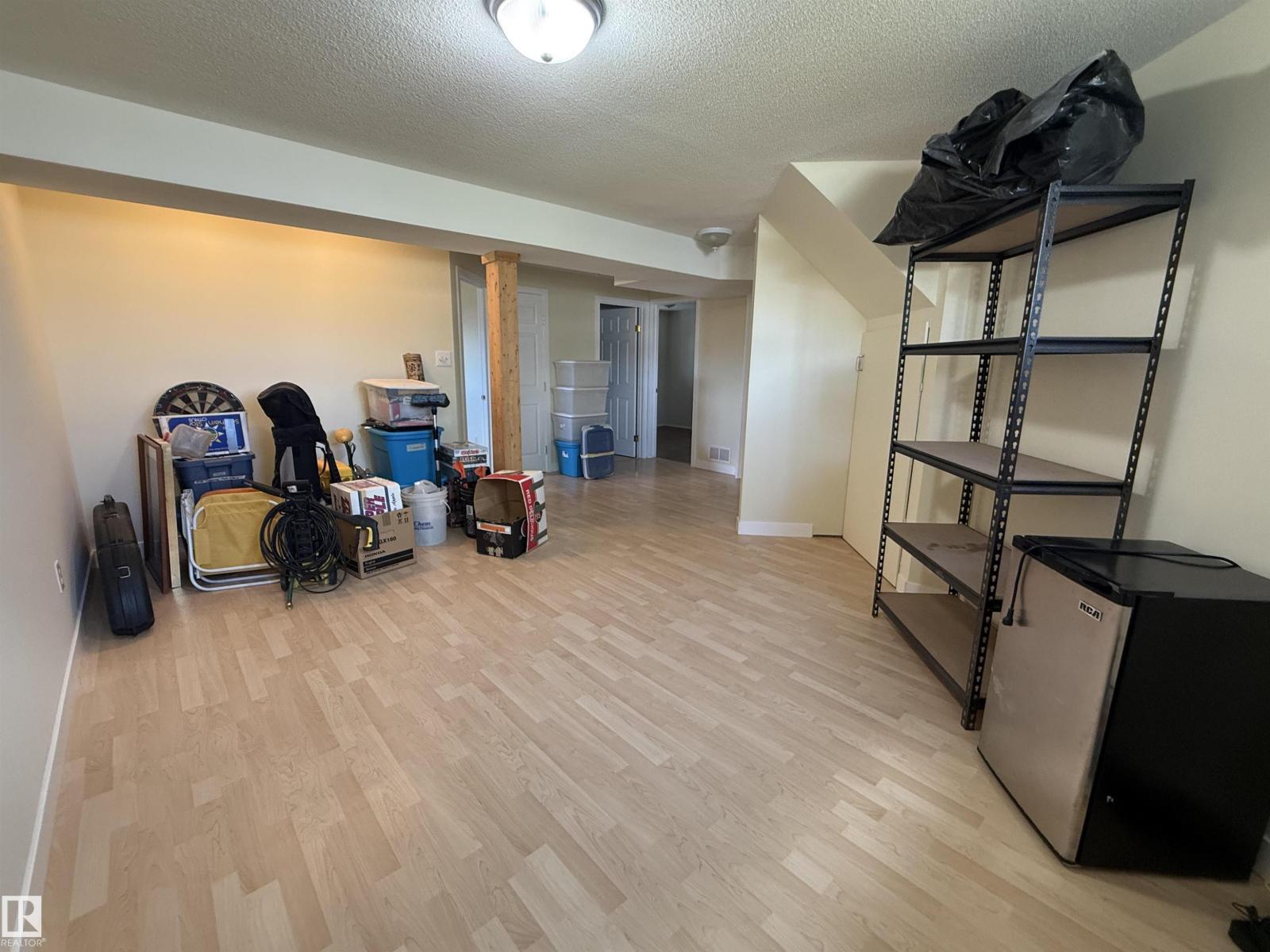 












25 Heatherglen CR

,
Spruce Grove,




Alberta
T7X3X4

