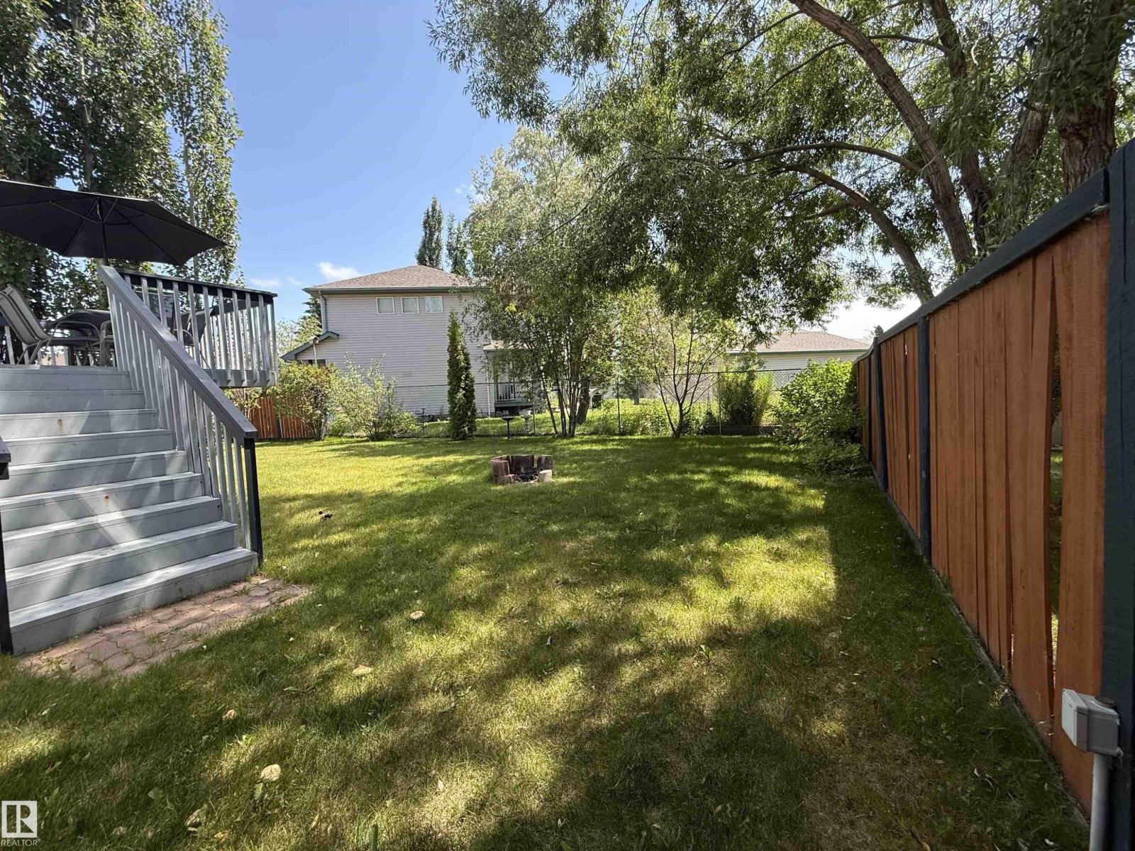 












25 Heatherglen CR

,
Spruce Grove,




Alberta
T7X3X4

