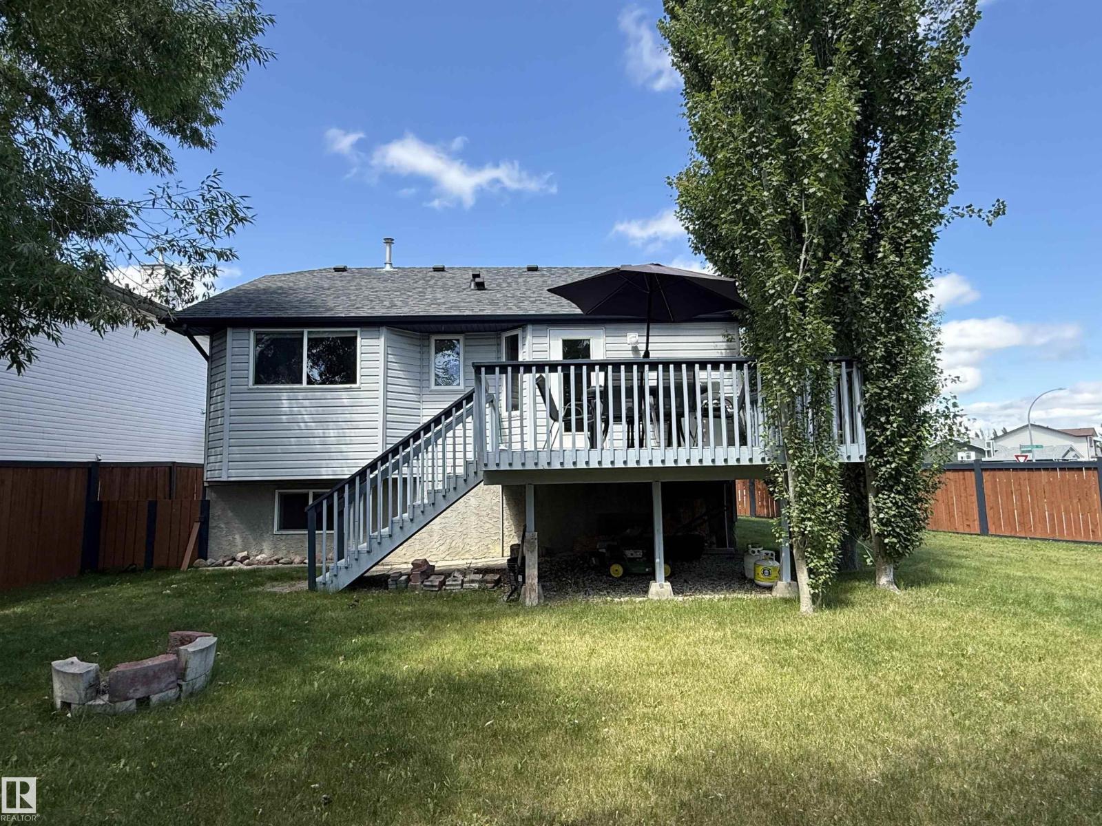












25 Heatherglen CR

,
Spruce Grove,




Alberta
T7X3X4

