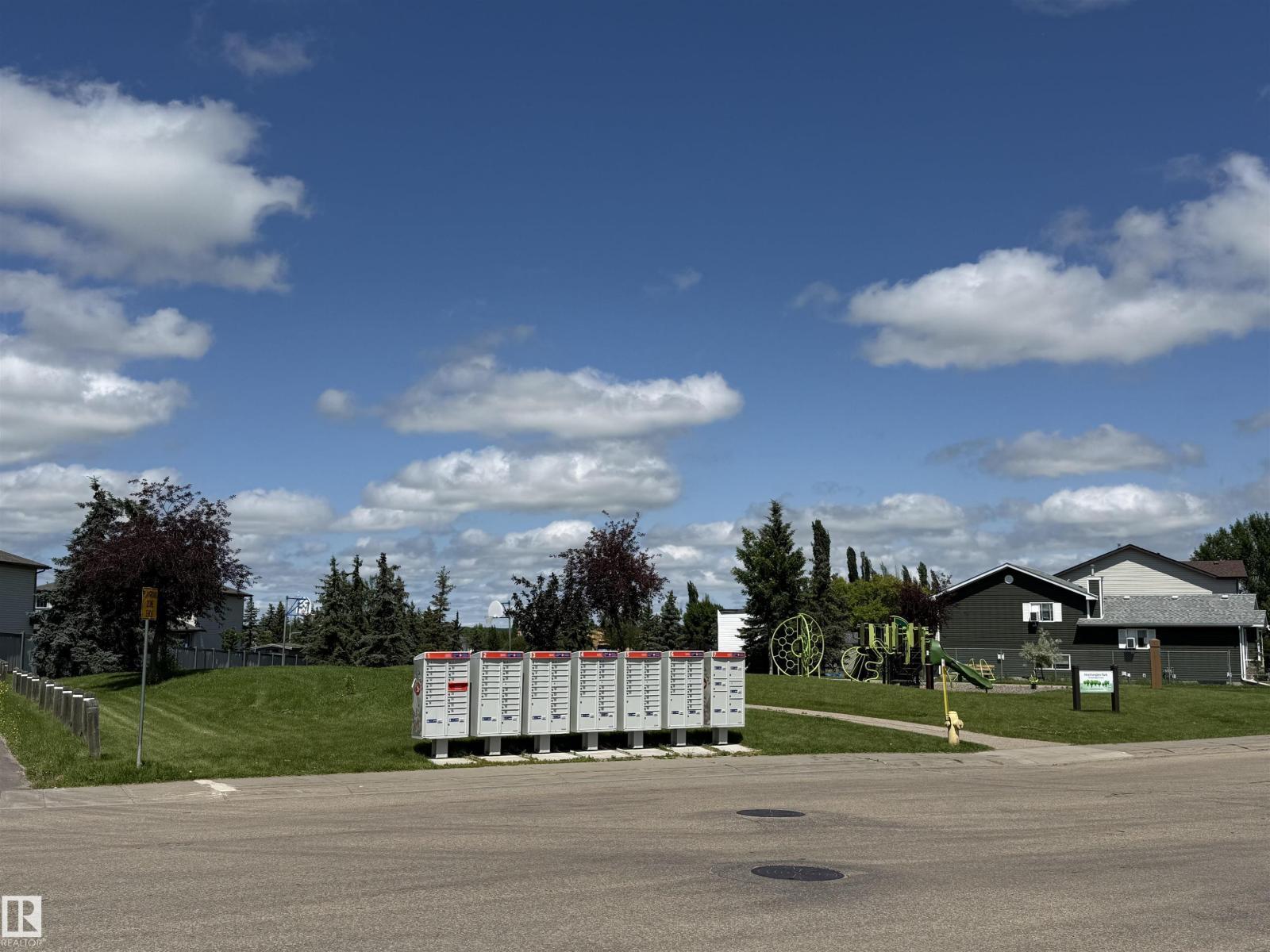 












25 Heatherglen CR

,
Spruce Grove,




Alberta
T7X3X4

