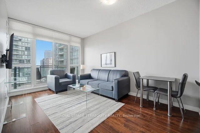 









4065


Brickstone

Mews, 3007,
Mississauga,




ON
L5B 0G3

