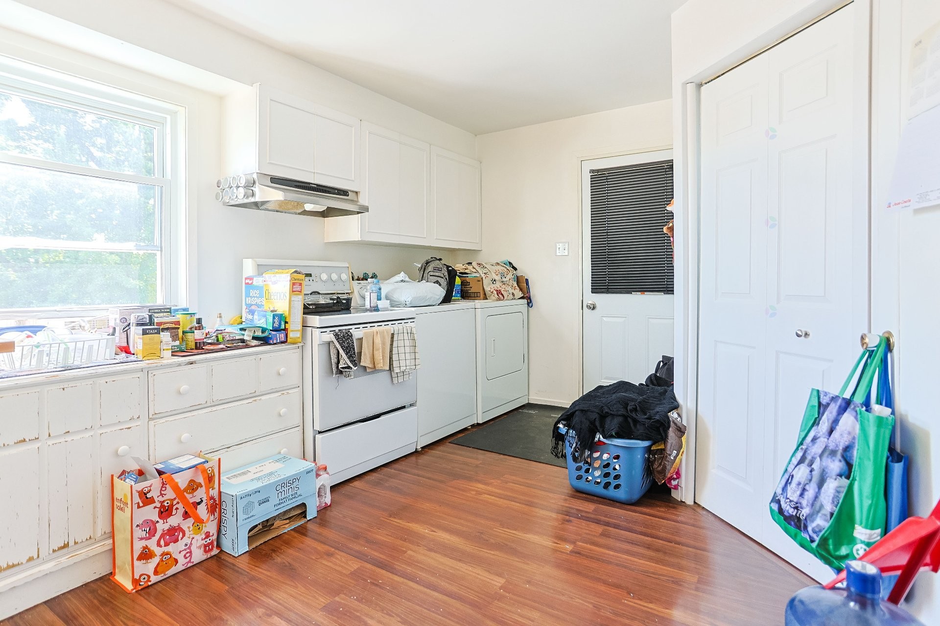 









357

 - 365


117e Rue

,
Shawinigan,




QC
G9P3B9

