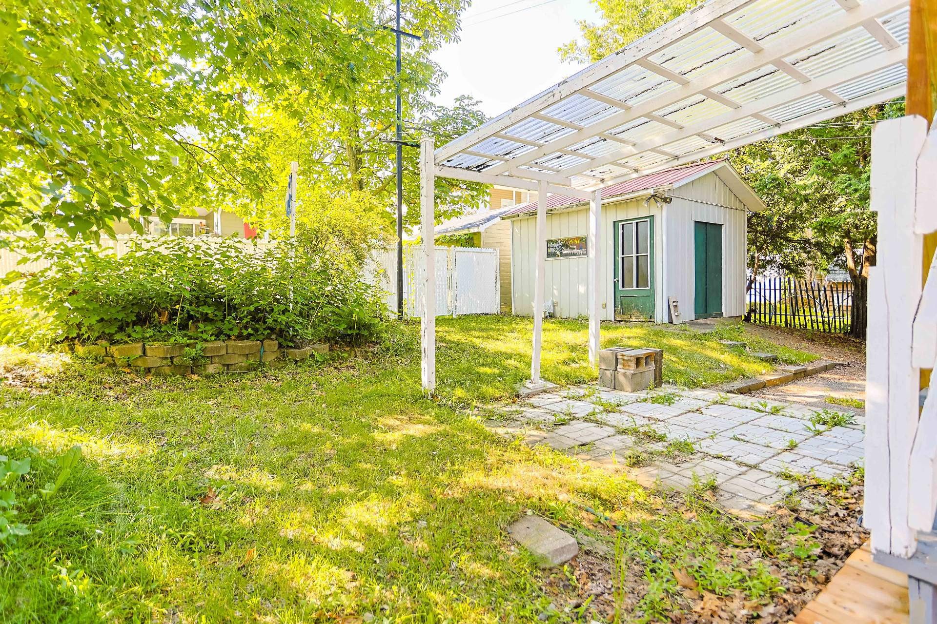 









357

 - 365


117e Rue

,
Shawinigan,




QC
G9P3B9

