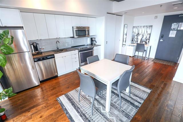 









311


Hargrave

ST, 1204,
Winnipeg,




MB
R3B 2C3


