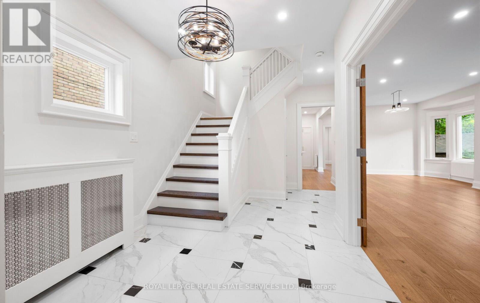 












509 CHRISTIE STREET

,
Toronto,




Ontario
M6G3C9

