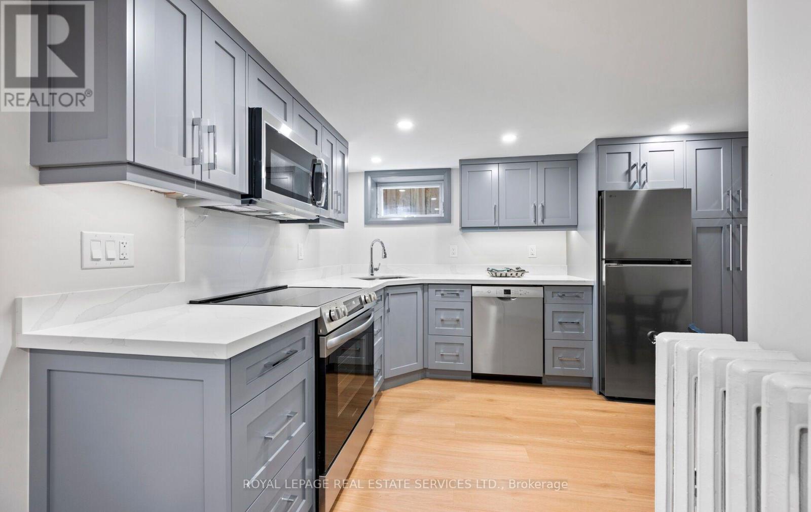 












509 CHRISTIE STREET

,
Toronto,




Ontario
M6G3C9

