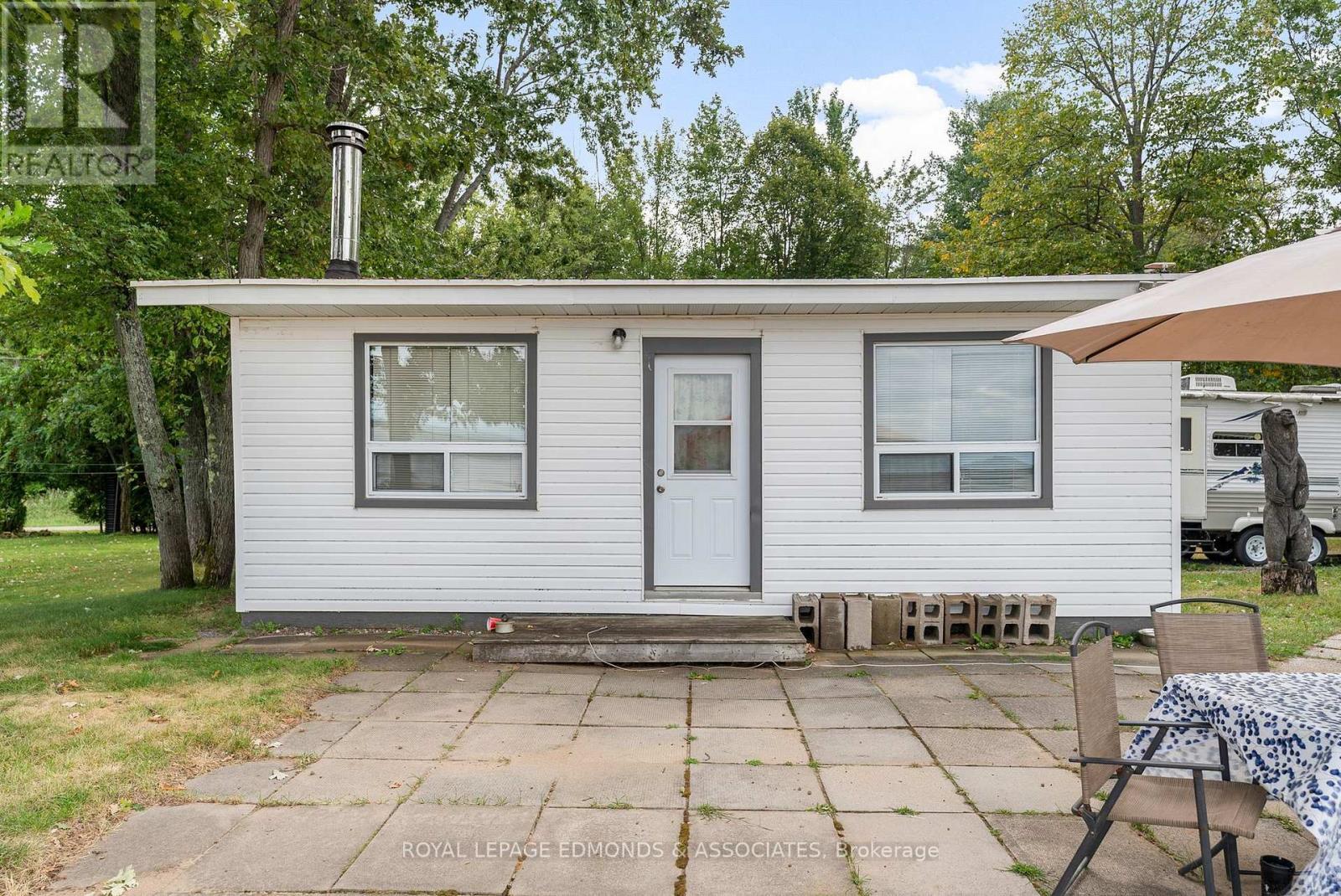 












45 GREATVIEW TRAIL

,
Whitewater Region,




Ontario
K8A6W2


