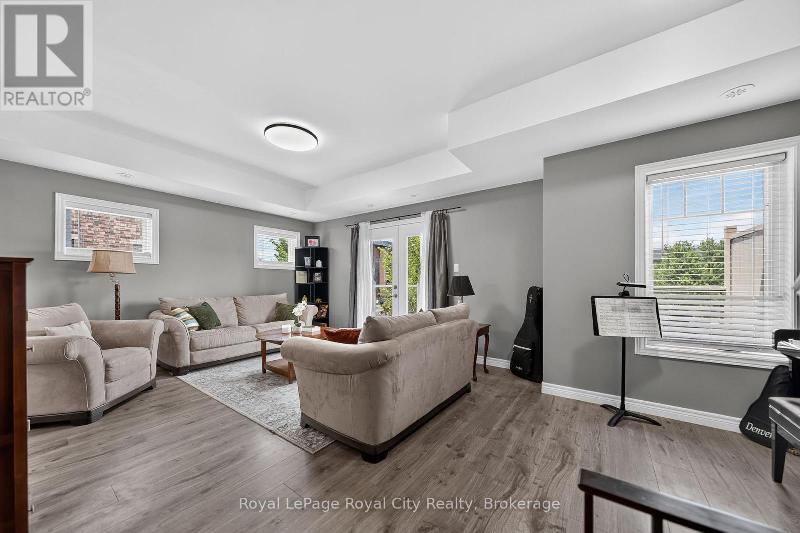 












30 - 39 KAY CRESCENT

,
Guelph (Pineridge/Westminster Woods),




Ontario
N1L0N5

