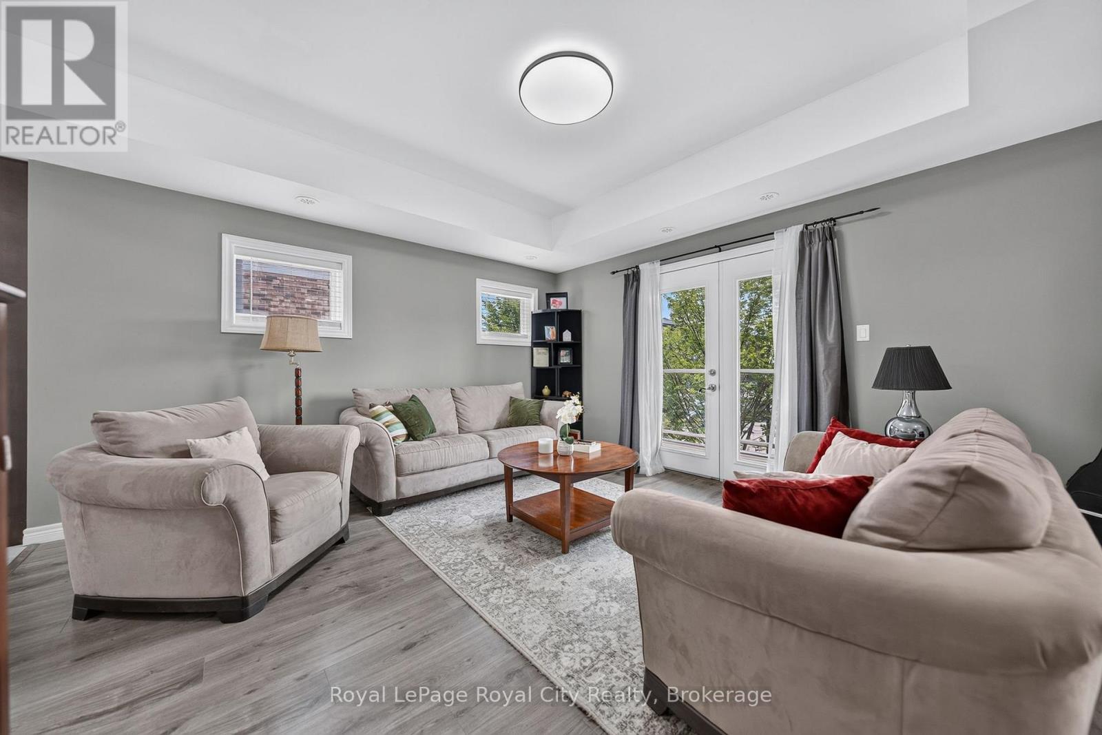 












30 - 39 KAY CRESCENT

,
Guelph (Pineridge/Westminster Woods),




Ontario
N1L0N5

