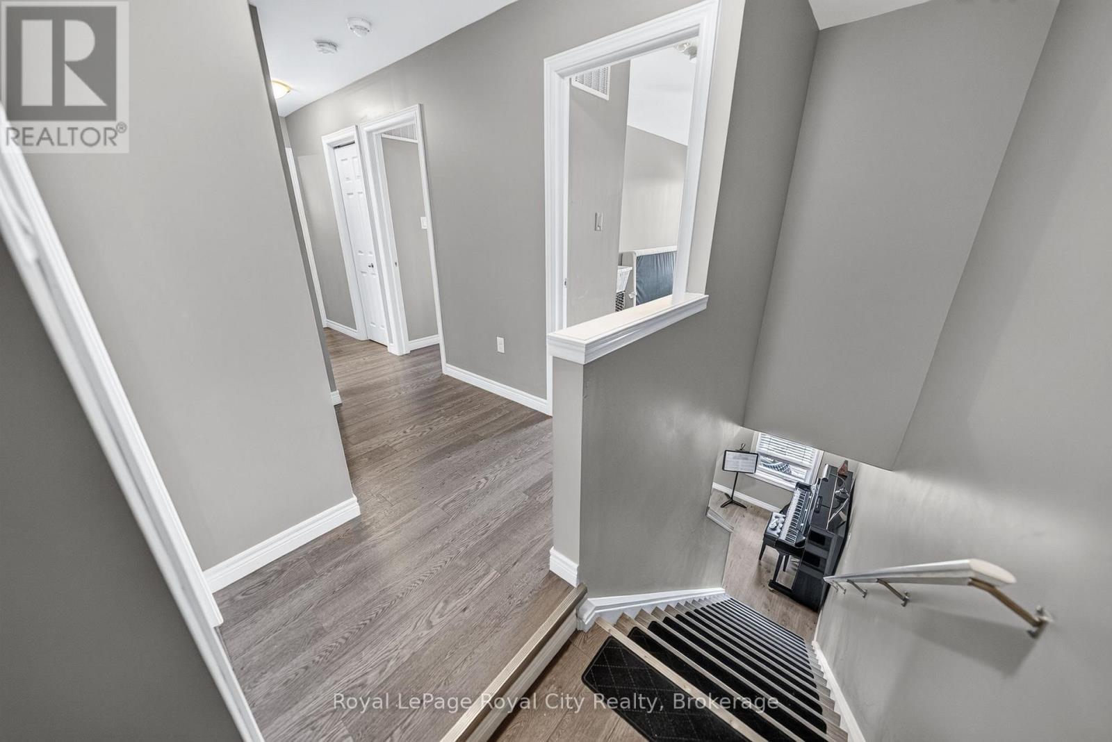 












30 - 39 KAY CRESCENT

,
Guelph (Pineridge/Westminster Woods),




Ontario
N1L0N5

