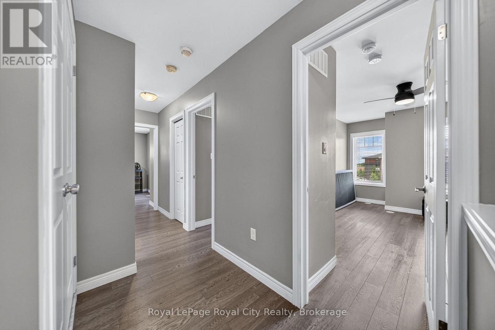 












30 - 39 KAY CRESCENT

,
Guelph (Pineridge/Westminster Woods),




Ontario
N1L0N5

