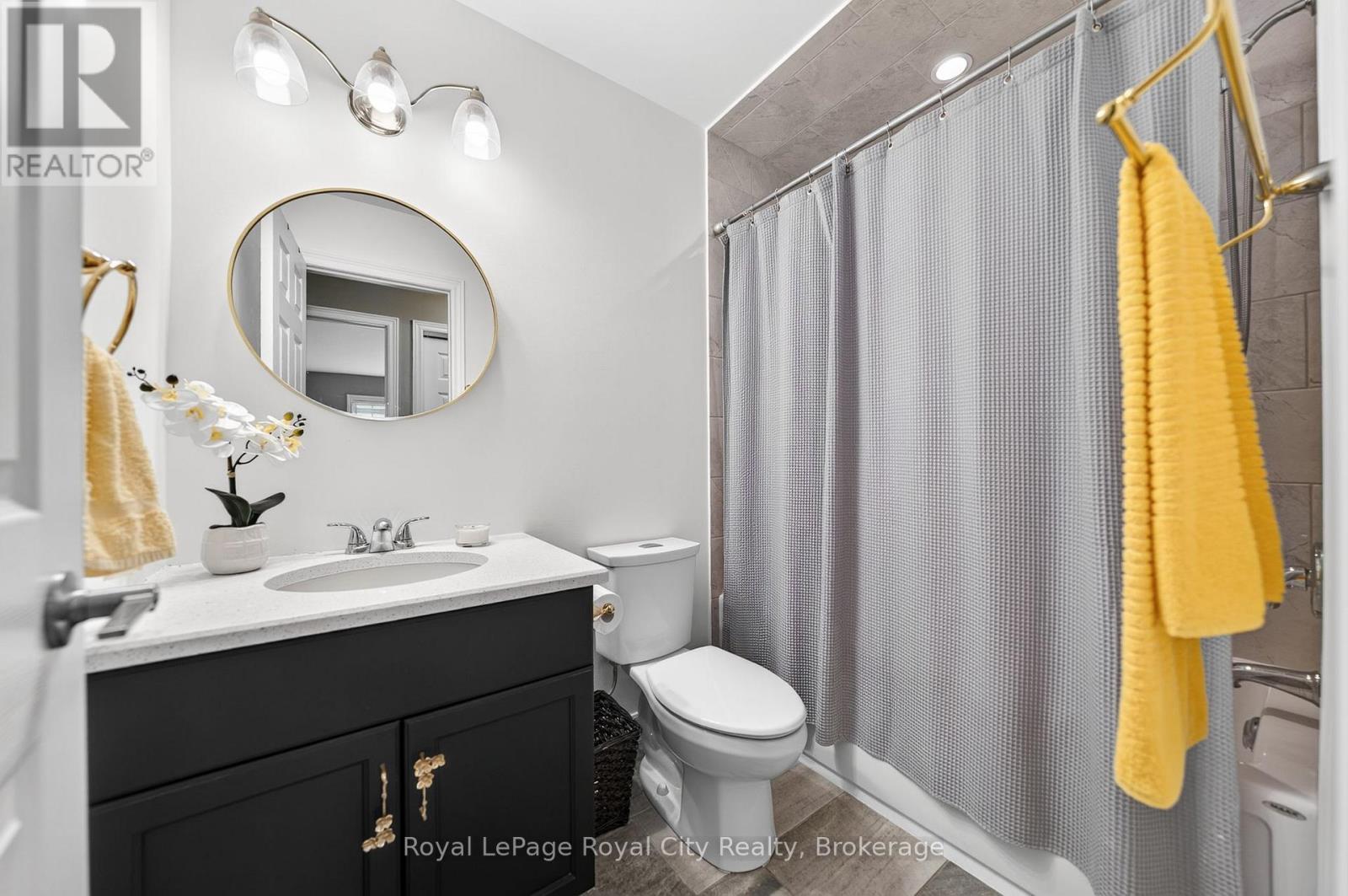 












30 - 39 KAY CRESCENT

,
Guelph (Pineridge/Westminster Woods),




Ontario
N1L0N5

