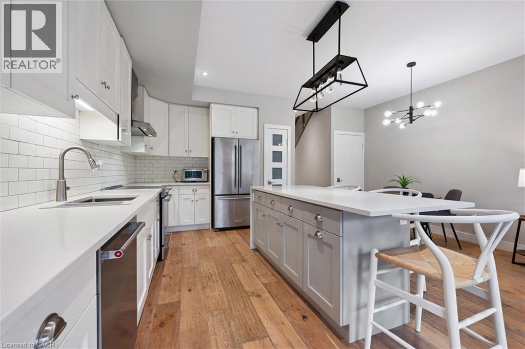 












60 ARKELL Road Unit# 83

,
Guelph,




Ontario
N1L0N8

