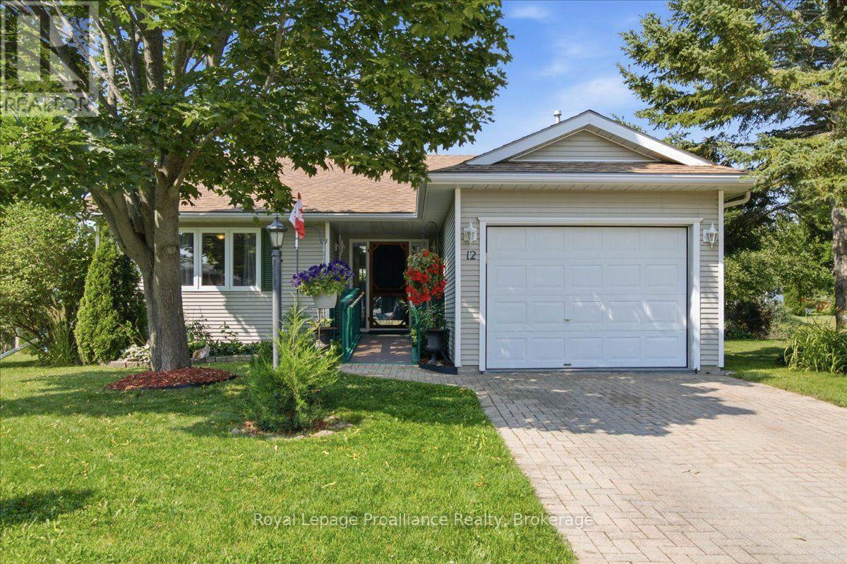 












12 REYNOLDS PLACE

,
Prince Edward County (Wellington),




Ontario
K0K3L0

