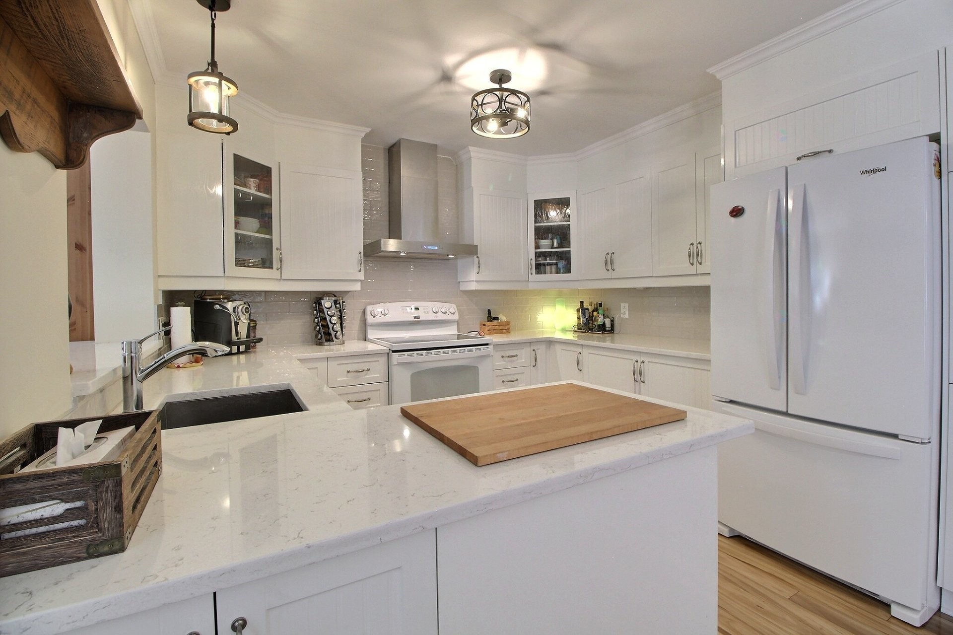









2090


Av. du Capitaine-Veilleux

,
Shawinigan,




QC
G9P1A4

