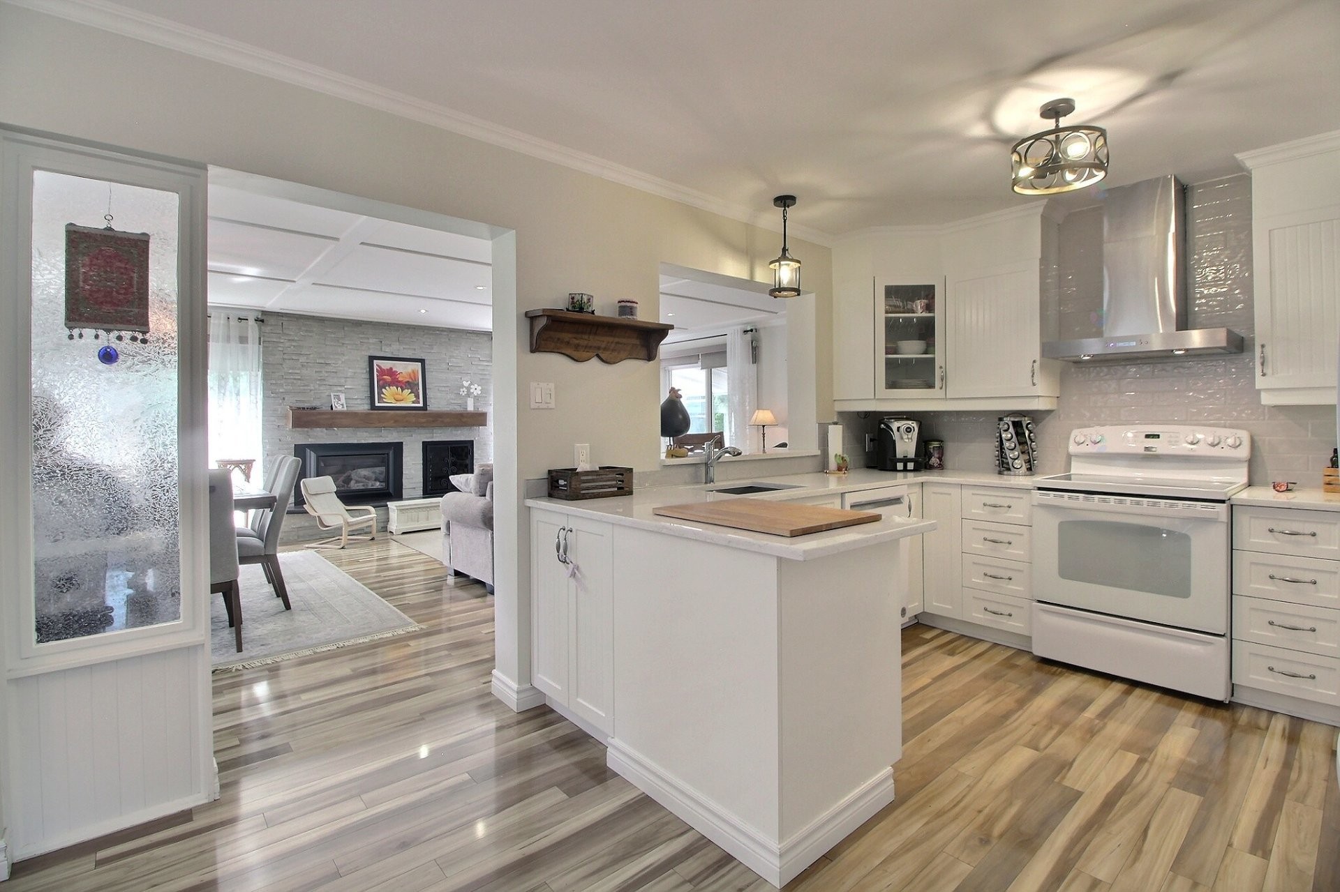 









2090


Av. du Capitaine-Veilleux

,
Shawinigan,




QC
G9P1A4

