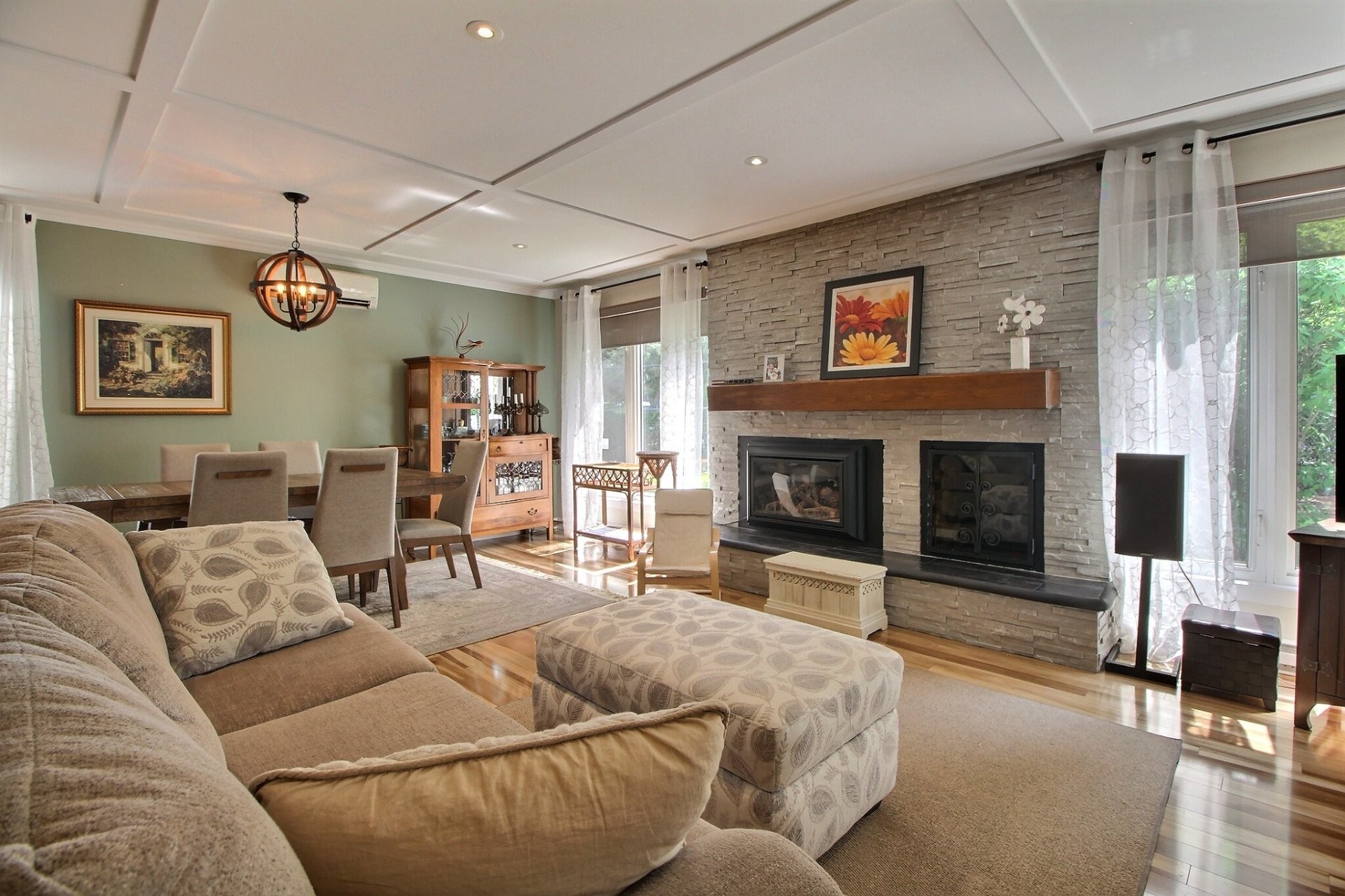 









2090


Av. du Capitaine-Veilleux

,
Shawinigan,




QC
G9P1A4

