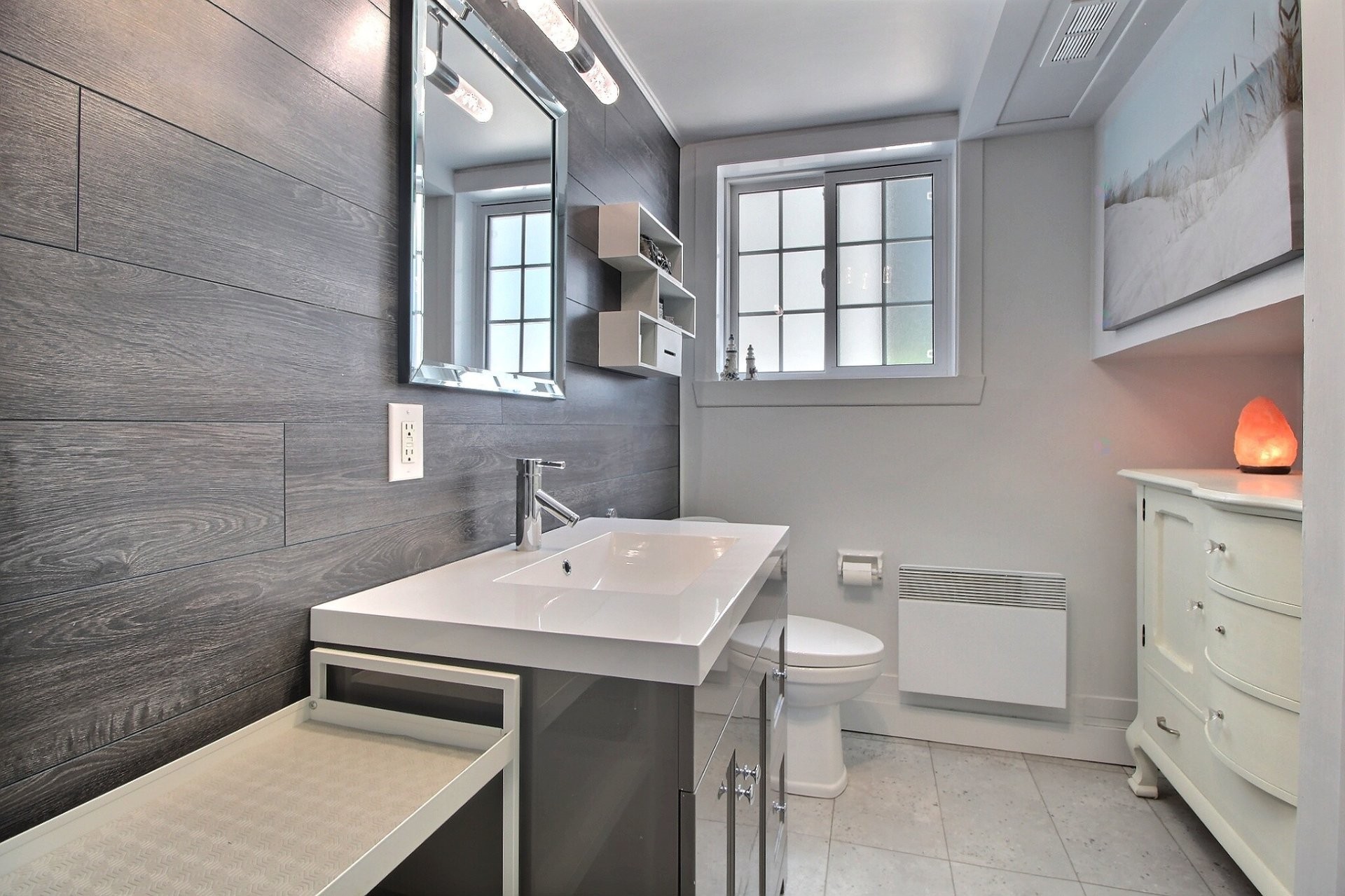 









2090


Av. du Capitaine-Veilleux

,
Shawinigan,




QC
G9P1A4

