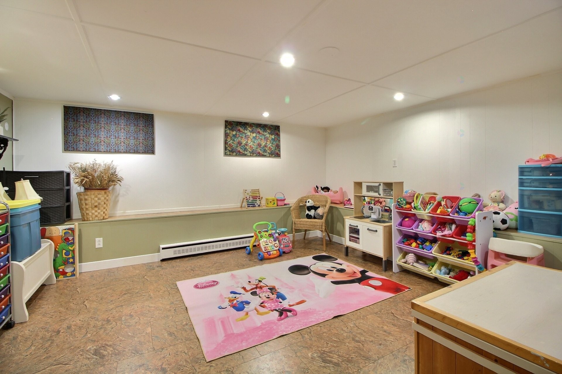 









2090


Av. du Capitaine-Veilleux

,
Shawinigan,




QC
G9P1A4

