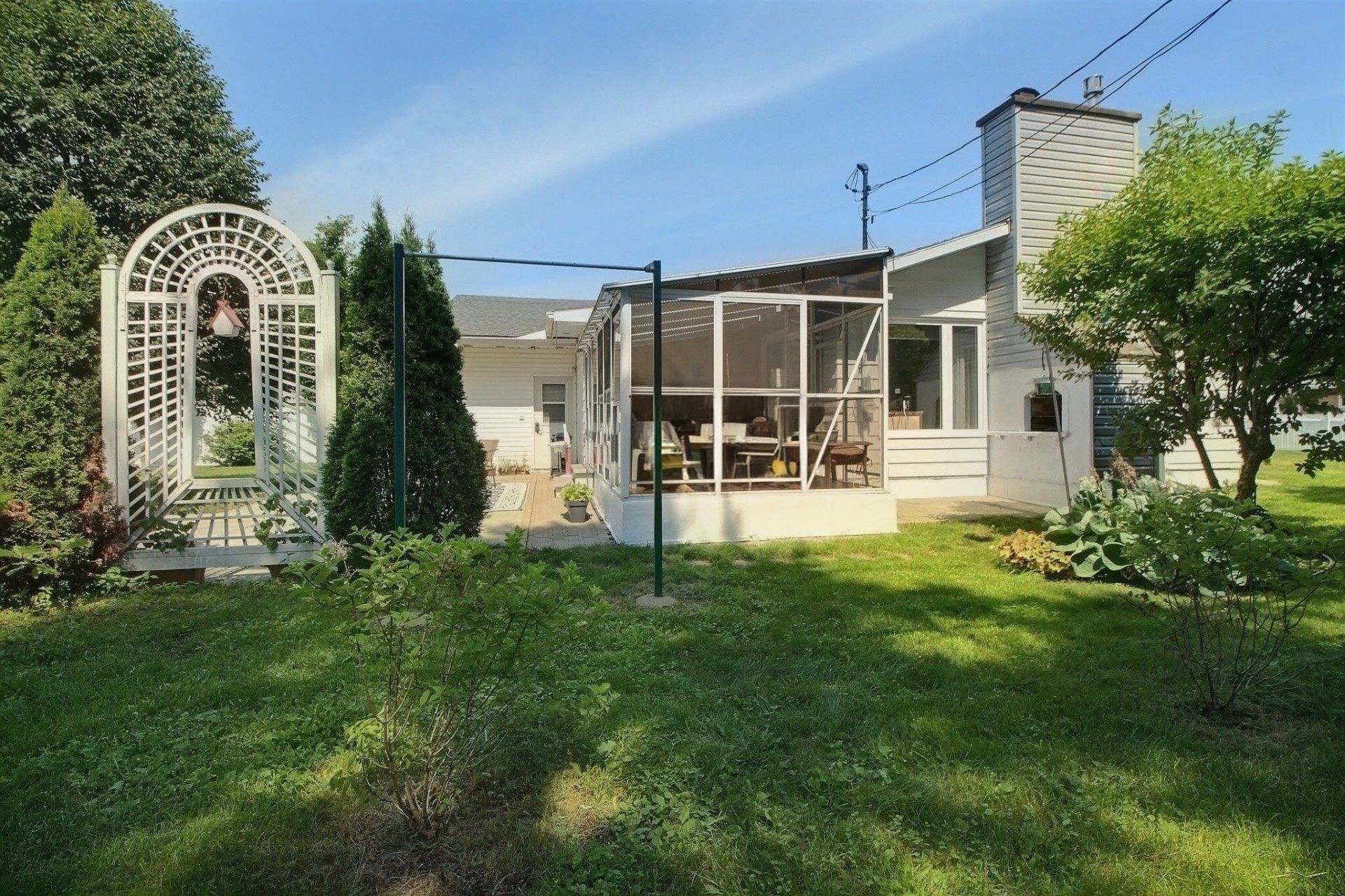 









2090


Av. du Capitaine-Veilleux

,
Shawinigan,




QC
G9P1A4

