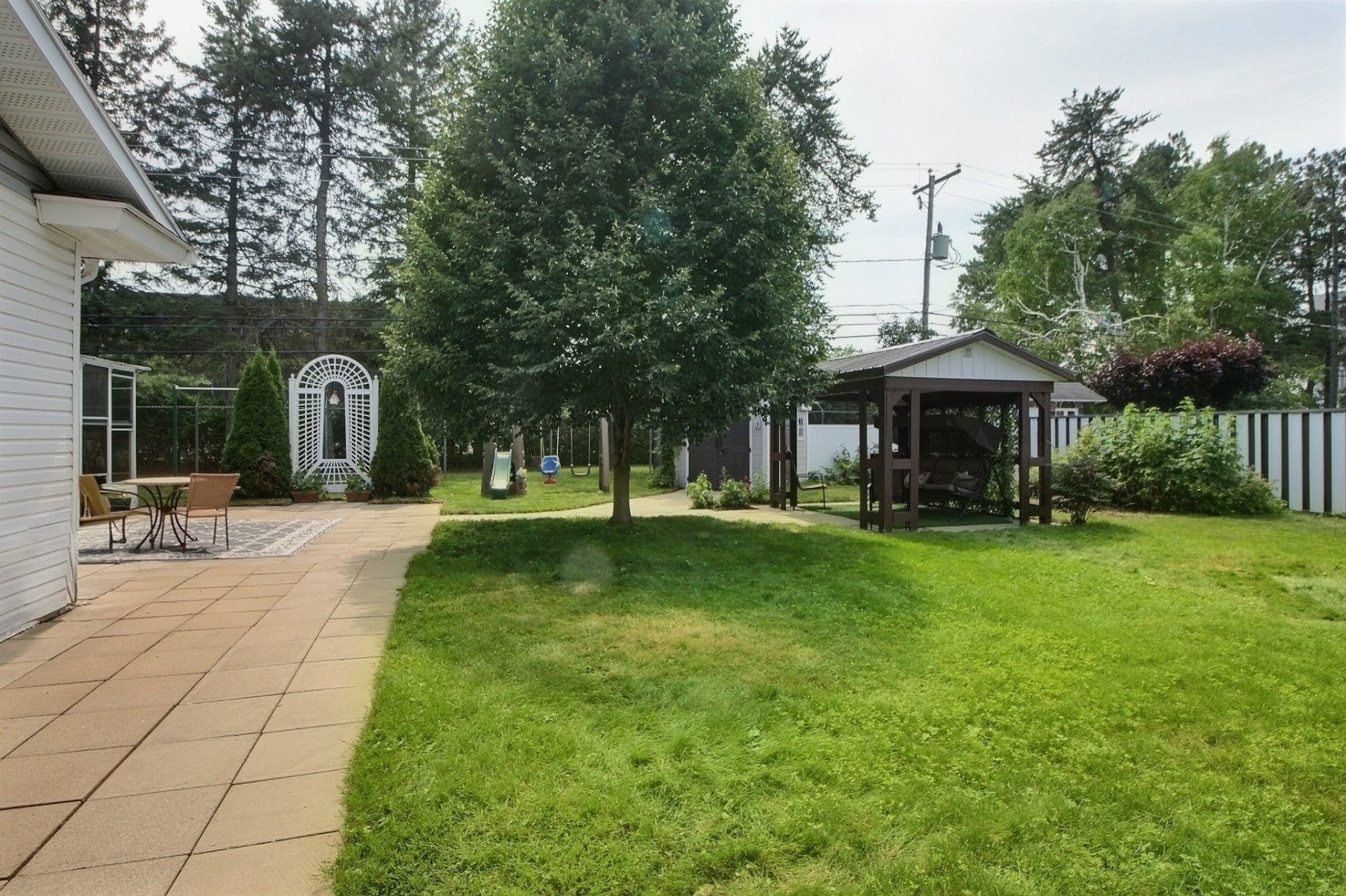 









2090


Av. du Capitaine-Veilleux

,
Shawinigan,




QC
G9P1A4

